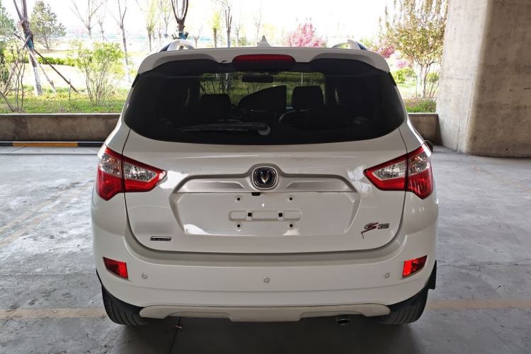 Used CHANGAN CS35 2015 1.6L Automatic Luxury Model China V Standard
