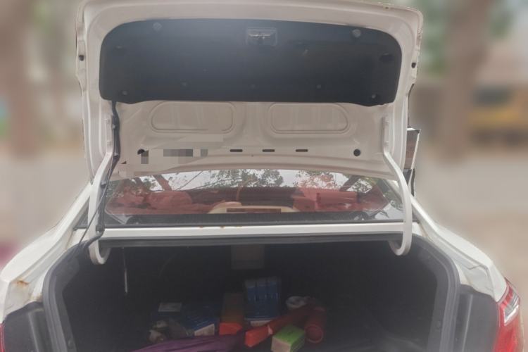 Used CHANGAN Eado 2015 1.6L Manual Luxury Model China IV Standard