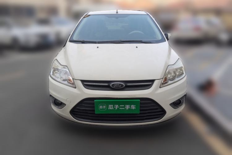 Used Ford Focus 2013 Sedan Classic 1.8L Manual Base Model