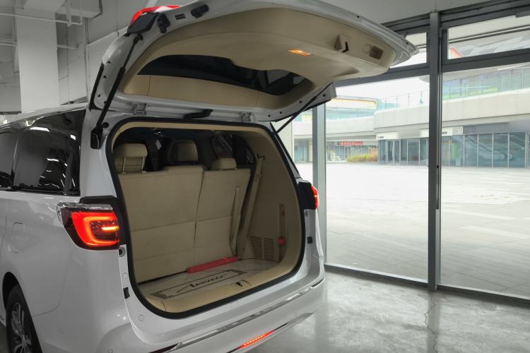 Used Buick GL8 2023 ES Lu Zun Deluxe Model Trunk