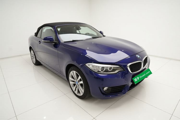 Used BMW 2 Series 2017 220i Convertible Coupe Leading Model
