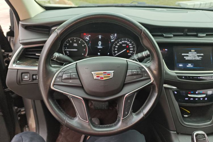 Used Cadillac XT5 2018 25T Luxury Model