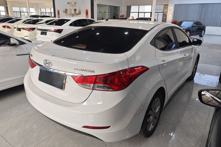 Used Hyundai Elantra (5th Generation / Langdong) 2015 1.6L Automatic Fashion Model Rear Right 45 Deg