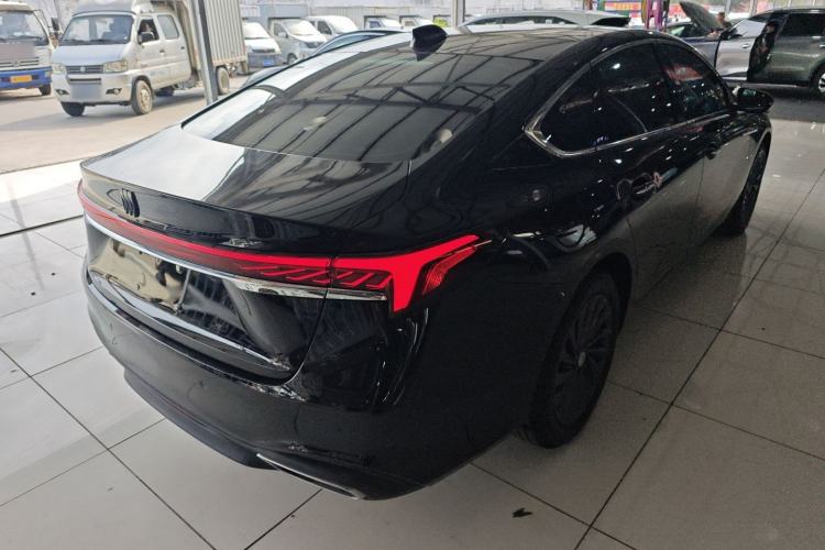 Used Buick LaCrosse 2025 28T Platinum Edition
