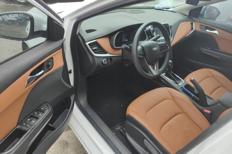 Used Chevrolet Cavalier 2016 1.5L Automatic Xinsong Edition Driver Seat