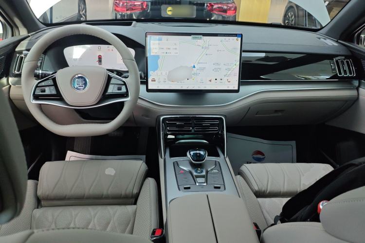 Used BYD Tang New Energy 2025 Intelligent Driving Version DM-i 115KM Flagship Edition Center Console