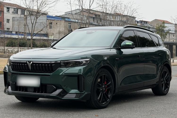 Used VOYAH FREE 2025 318 259 km All-Wheel-Drive Exploration Edition