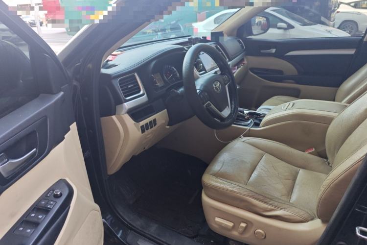 Used Toyota Highlander 2015 2.0T Four-Wheel Drive Luxury Edition 7-Seater Driver Seat