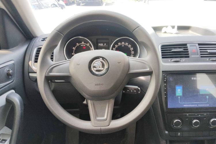 Used Skoda Yeti 2017 TSI280 DSG Advanced Edition Steering Wheel