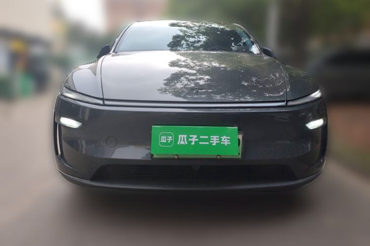 Used Tesla Model Y 2025 Rear-Wheel Drive First Edition Front