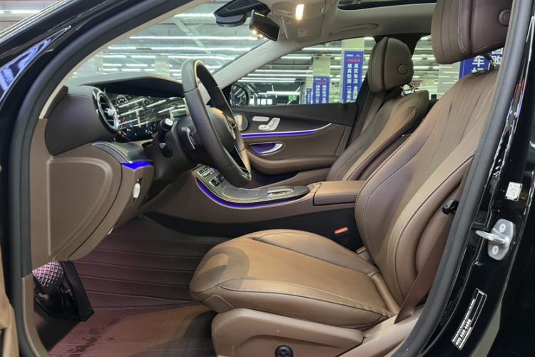 Used Mercedes-Benz E-Class 2022 Revised Version E 300 L Luxury Edition Interior 3
