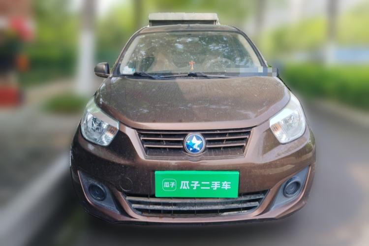 Used Venucia R30 2014 1.2L Manual Enjoyment Edition Front