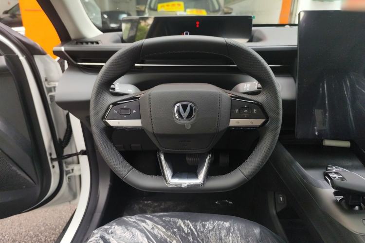 Used CHANGAN Eado 2025 Blue Whale 1.5T 500Bar Prestige Model
