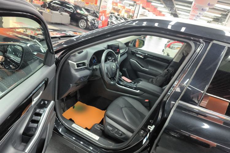 Used Toyota Highlander 2022 Dual-Engine 2.5L Four-Wheel Drive Prestige Version 7 Seats