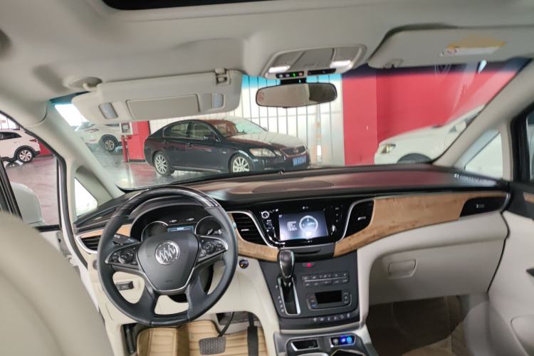 Used Buick GL8 2017 ES 28T Comfort Model China V Standard
