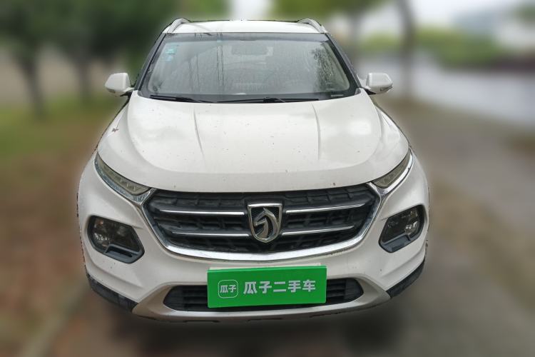 Used Baojun 510 2017 1.5L Manual Fashion Model
