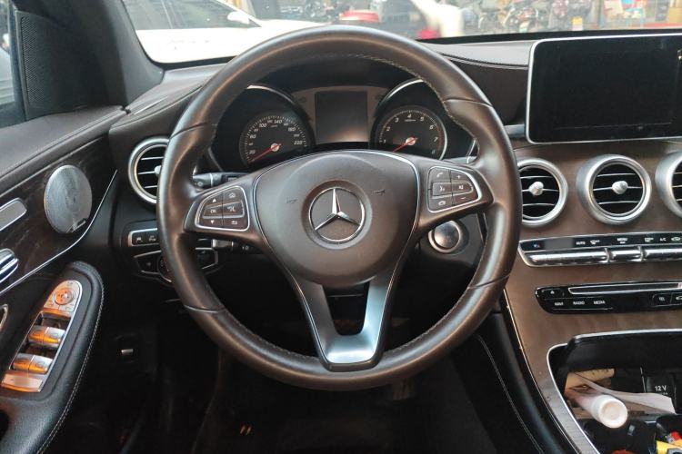 Used Mercedes-Benz GLC 2019 GLC 300 L 4MATIC Dynamic Model
