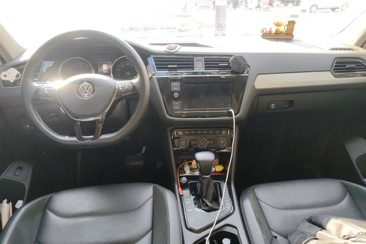 Used Volkswagen Tiguan L 2019 330TSI Automatic Two-Wheel Drive Smart Luxury Version China VI Standard