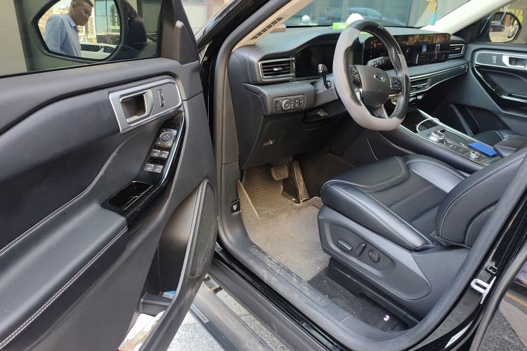 Used Ford Explorer 2023 EcoBoost 285 Four-Wheel Drive Stylish Plus Version 7 Seats