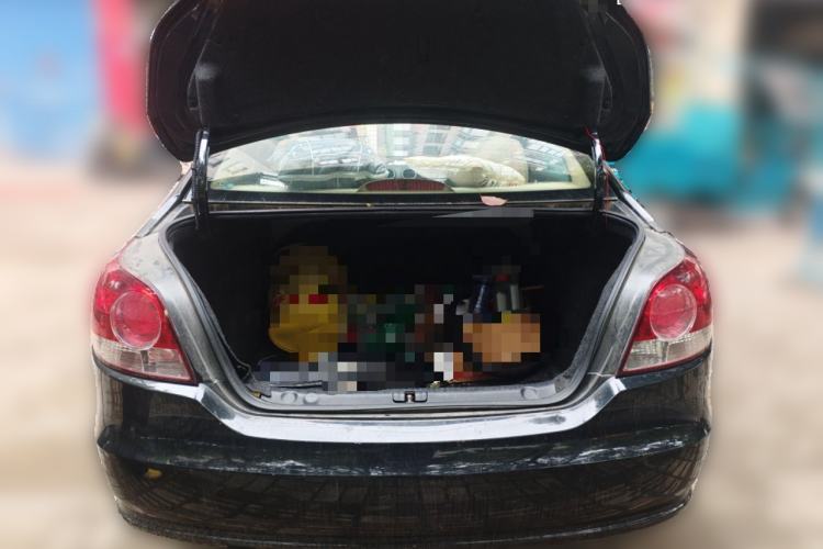 Used Volkswagen Lavida 2011 1.6L Automatic PinYou Edition Trunk