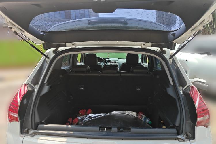 Used Peugeot 3008 2013 1.6THP Automatic Trend Edition Trunk