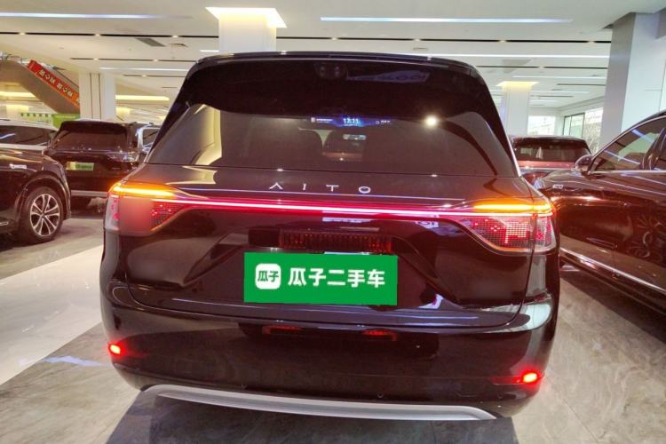 Used Hima AITO M9 2025 Extended-Range Ultra Version 52 kWh 6-Seater Rear