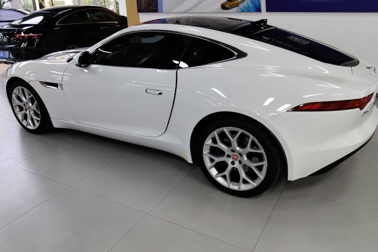Used Jaguar F-TYPE 2016 3.0 SC Hardtop Version
