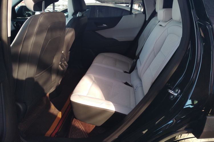 Used Chevrolet Equinox Plus 2024 155km ACTIV Ultimate Edition