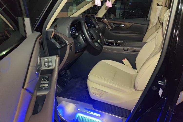 Used Toyota Alphard 2024 Dual-Engine 2.5L Prestige Edition
