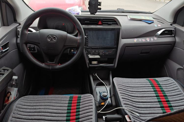 Used BAIC New Energy EC 2017 EC180 Dynamic Edition Center Console