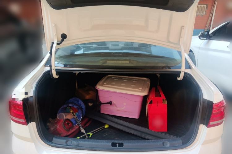 Used Volkswagen Lavida 2017 1.6L Automatic Comfort Edition
