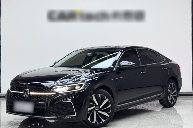 Used Volkswagen Passat 2022 330TSI Starry Luxury Edition