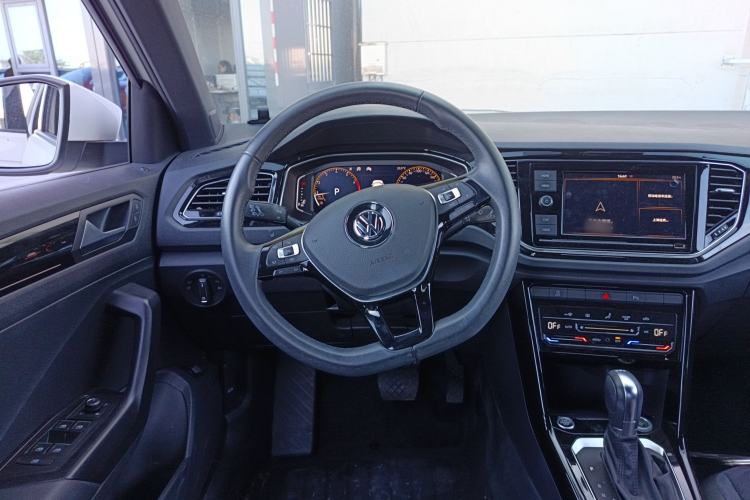 Used Volkswagen T-ROC 2020 280TSI DSG Two-Wheel-Drive Luxury Version Steering Wheel