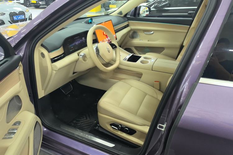 Used Hima AITO M5 2025 Extended-Range Ultra All-Wheel-Drive Version
