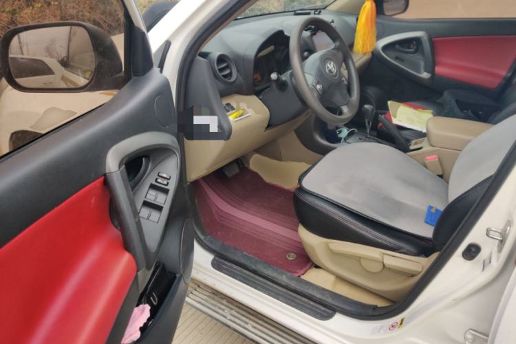 Used Toyota RAV4 2013 2.0L CVT Two-Wheel Drive Urban Edition