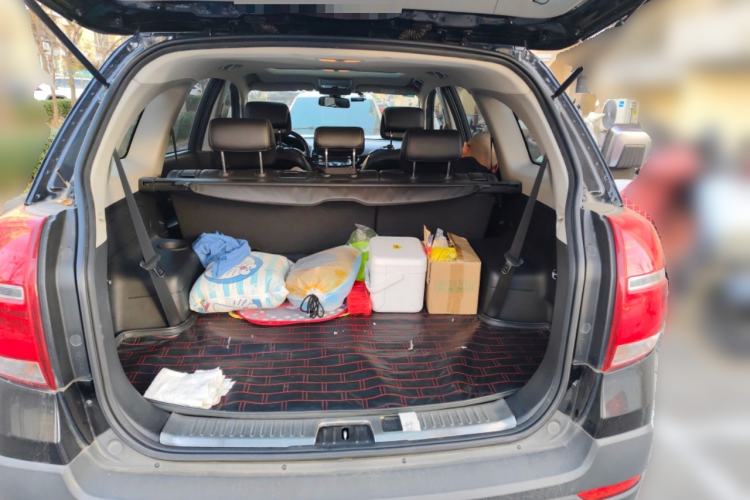 Used Chevrolet Captiva 2017 2.4L 4x4 Flagship Edition 7-Seater Trunk