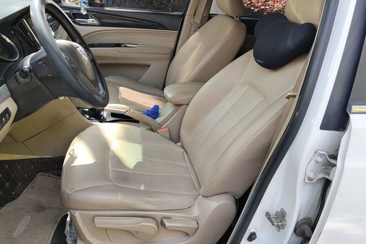 Used Baojun 730 2016 1.5L Manual Luxury Edition 7 Seats Left Front Seat