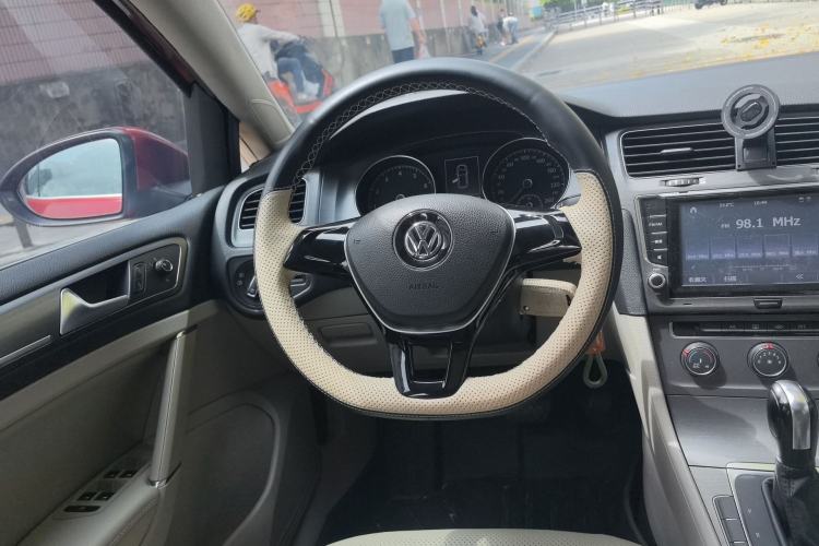 Used Volkswagen Golf 2015 1.6L Automatic Comfort Model