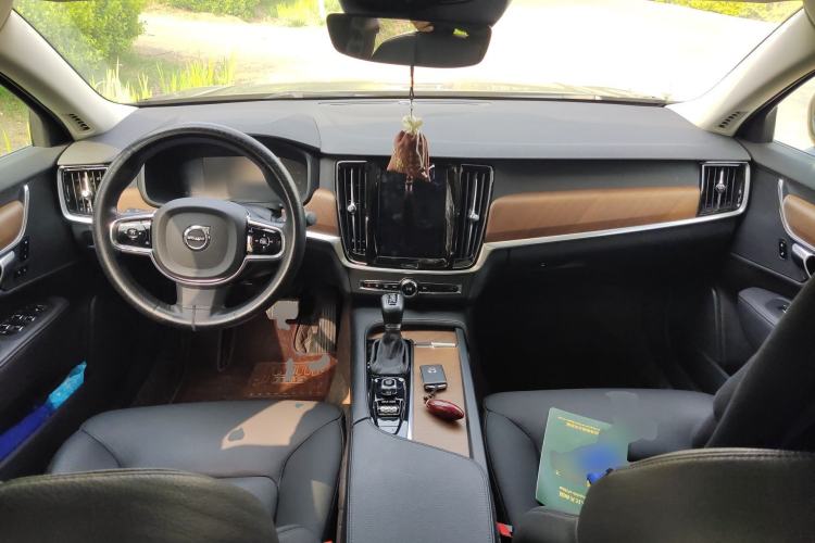 Used Volvo S90 2019 T5 Zhiyi Edition Center Console