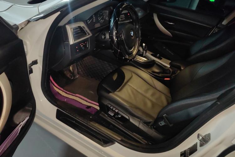 Used BMW 3 Series GT 2016 320i Fashion Model