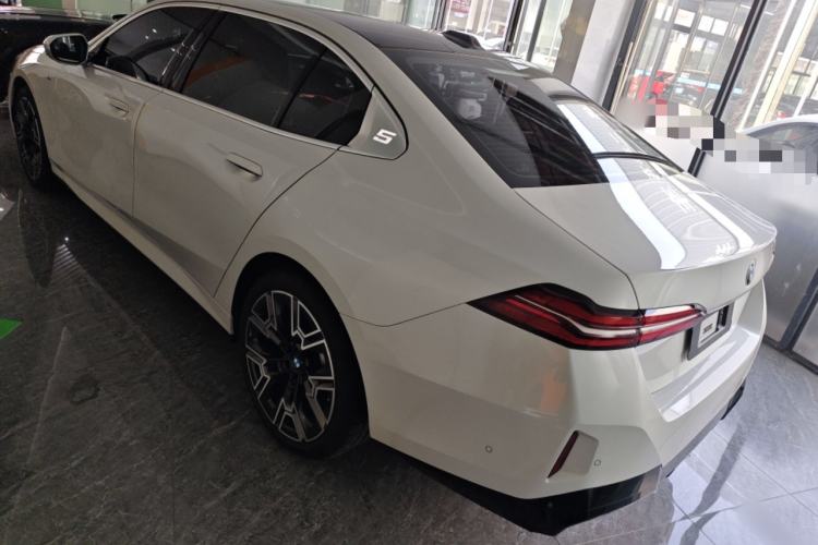 Used BMW 5 Series 2025 530Li Luxury Edition M Sport Package