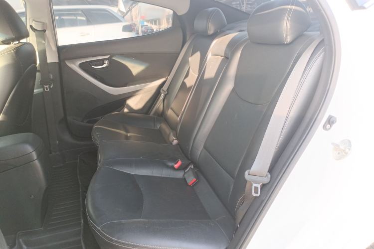 Used Hyundai Elantra (5th Generation / Langdong) 2016 1.6L Automatic Prestige Model