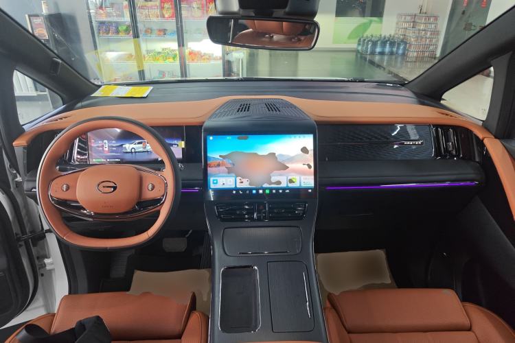 Used GAC Trumpchi Xiangwang M8 2026 Model Zongshi LiDAR Edition Center Console