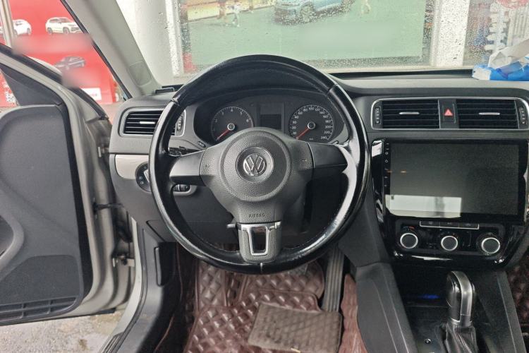 Used Volkswagen Sagitar 2014 Revised Version 1.6L Automatic Comfort Edition
