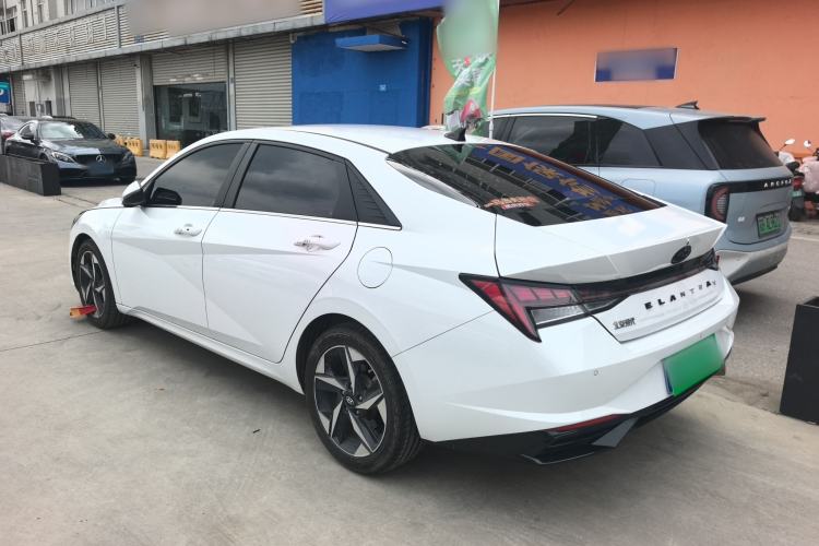 Used Hyundai Elantra 2022 1.5L CVT LUX Prestige Edition
