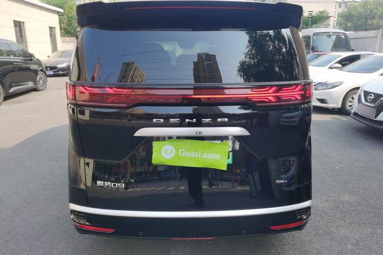 Used Denza D9 2024 DM-i 1050 Luxury Model