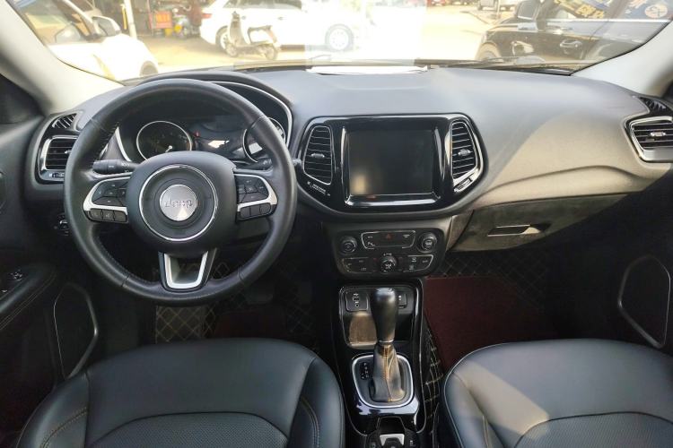 Used Jeep Compass 2019 220T Automatic Family Edition