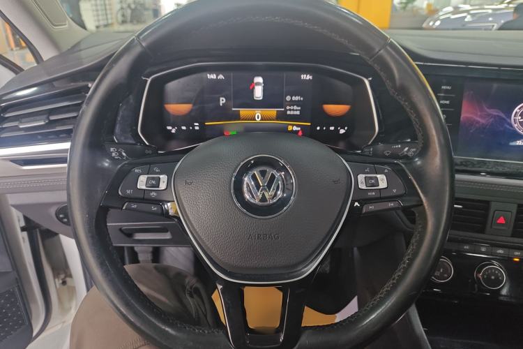 Used Volkswagen Sagitar 2021 280TSI DSG Comfort Connect Edition Steering Wheel