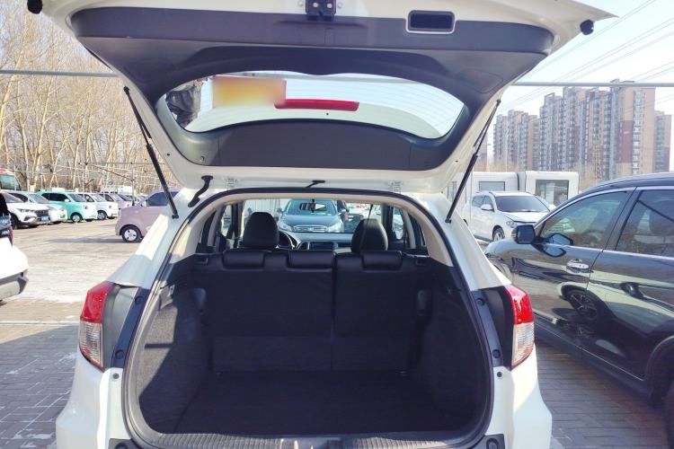 Used Honda Vezel 2020 1.5L CVT Pioneer Edition
