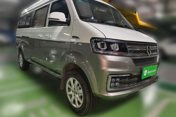 Used Jinbei New Hiace S 2019 1.5L Van Business Edition China VI SWC15M Front Right 45 Deg